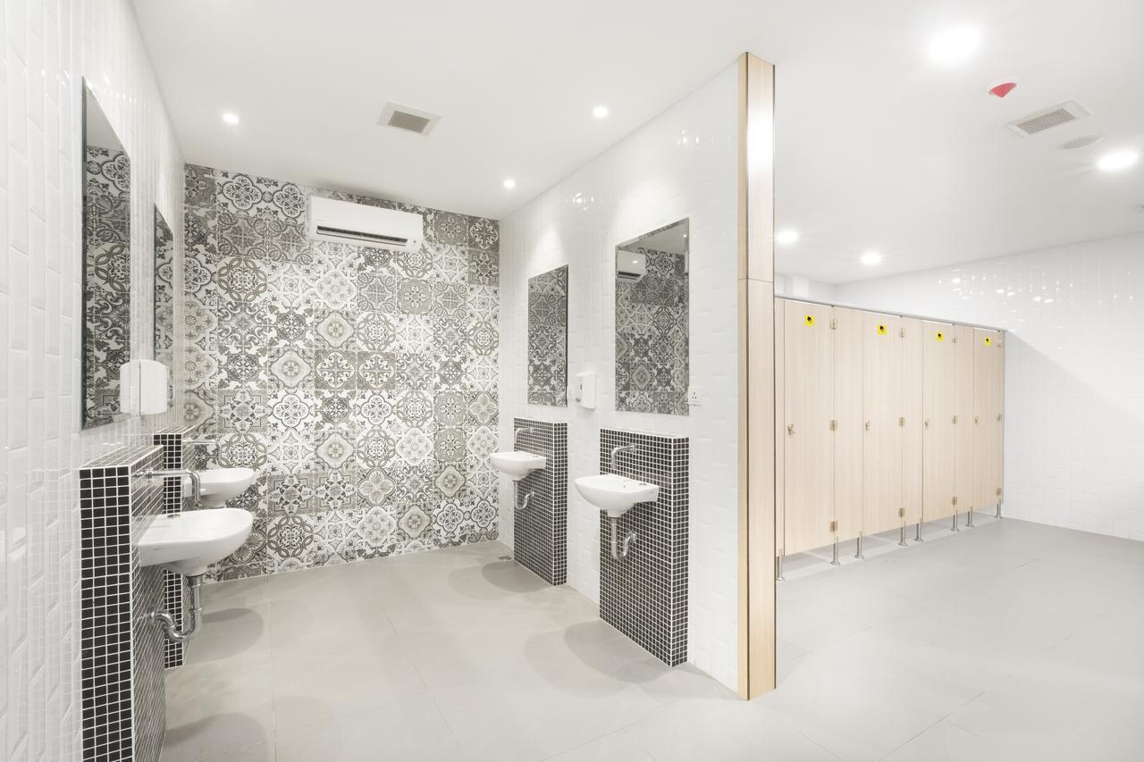 Nomad Hostel Kemang Jakarta Ngoại thất bức ảnh