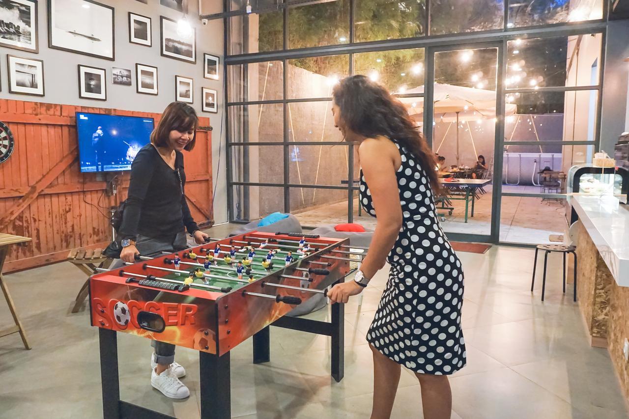 Nomad Hostel Kemang Jakarta Ngoại thất bức ảnh